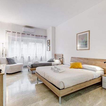 Trastevere Homestay Roma Esterno foto