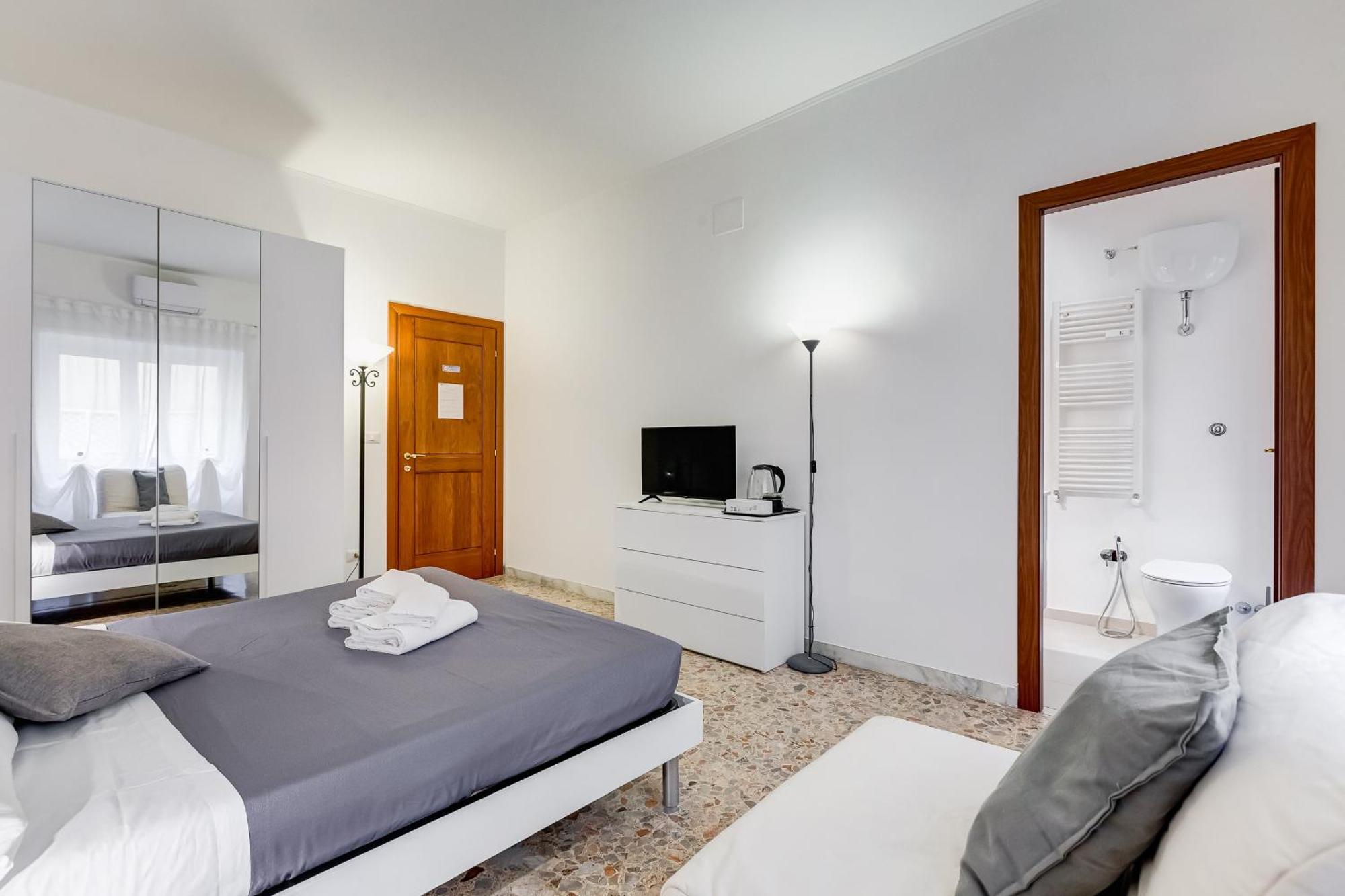 Trastevere Homestay Roma Esterno foto